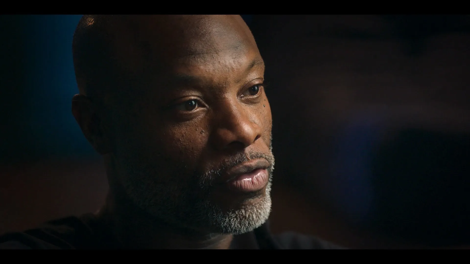 The Bus: A French Football Mutiny 2026 Hindi – French Audio WEB-DL 720p – 480p – 1080p screenshot 3