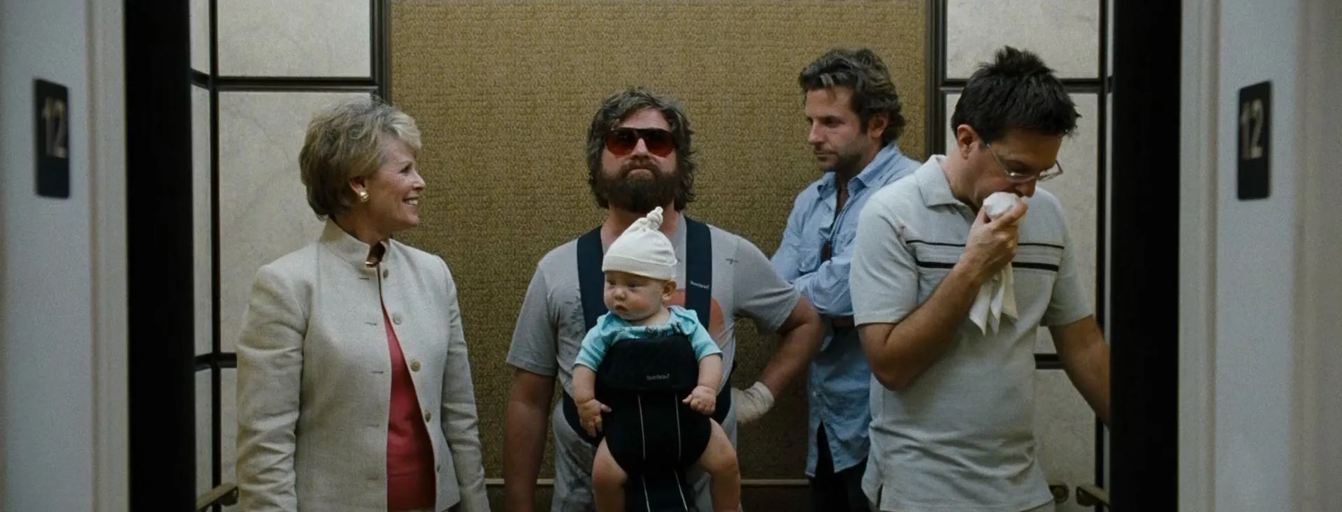 The Hangover 2009 Hindi – English Audio WEB-DL 720p – 480p – 1080p screenshot 3