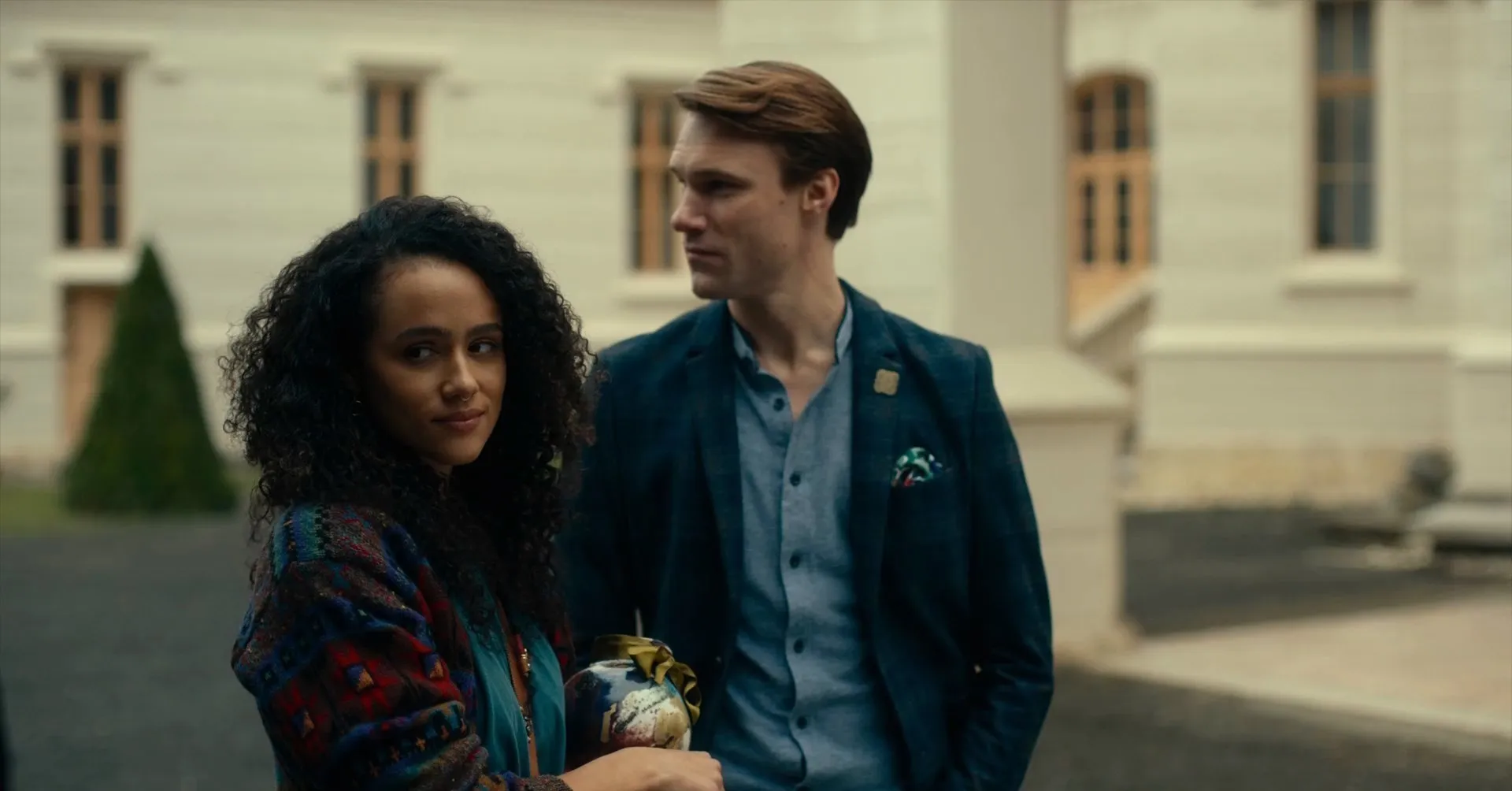 The Invitation 2022 Hindi Dual Audio WEB-DL 720p – 480p – 1080p screenshot 1