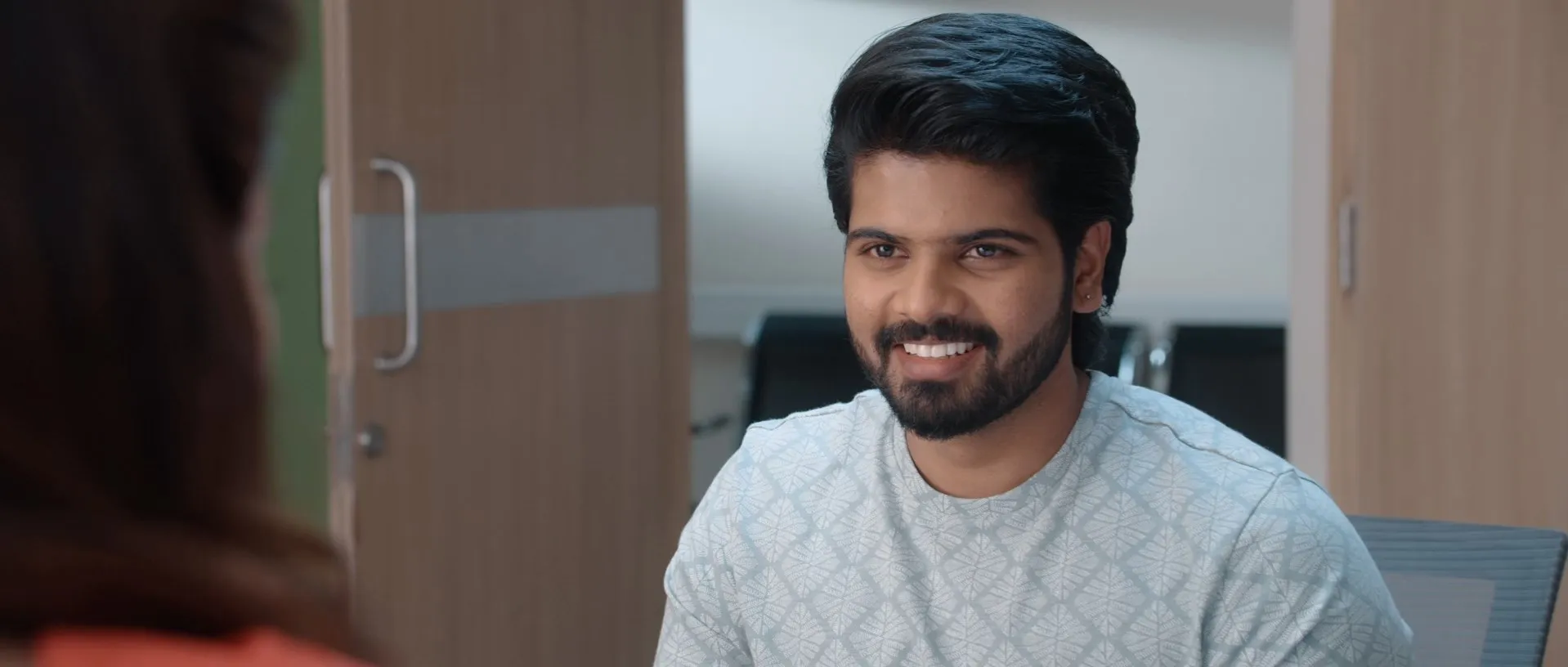 Thellavarithe Guruvaram 2021 Hindi – Telugu Dual Audio WEB-DL 720p – 480p – 1080p screenshot 2