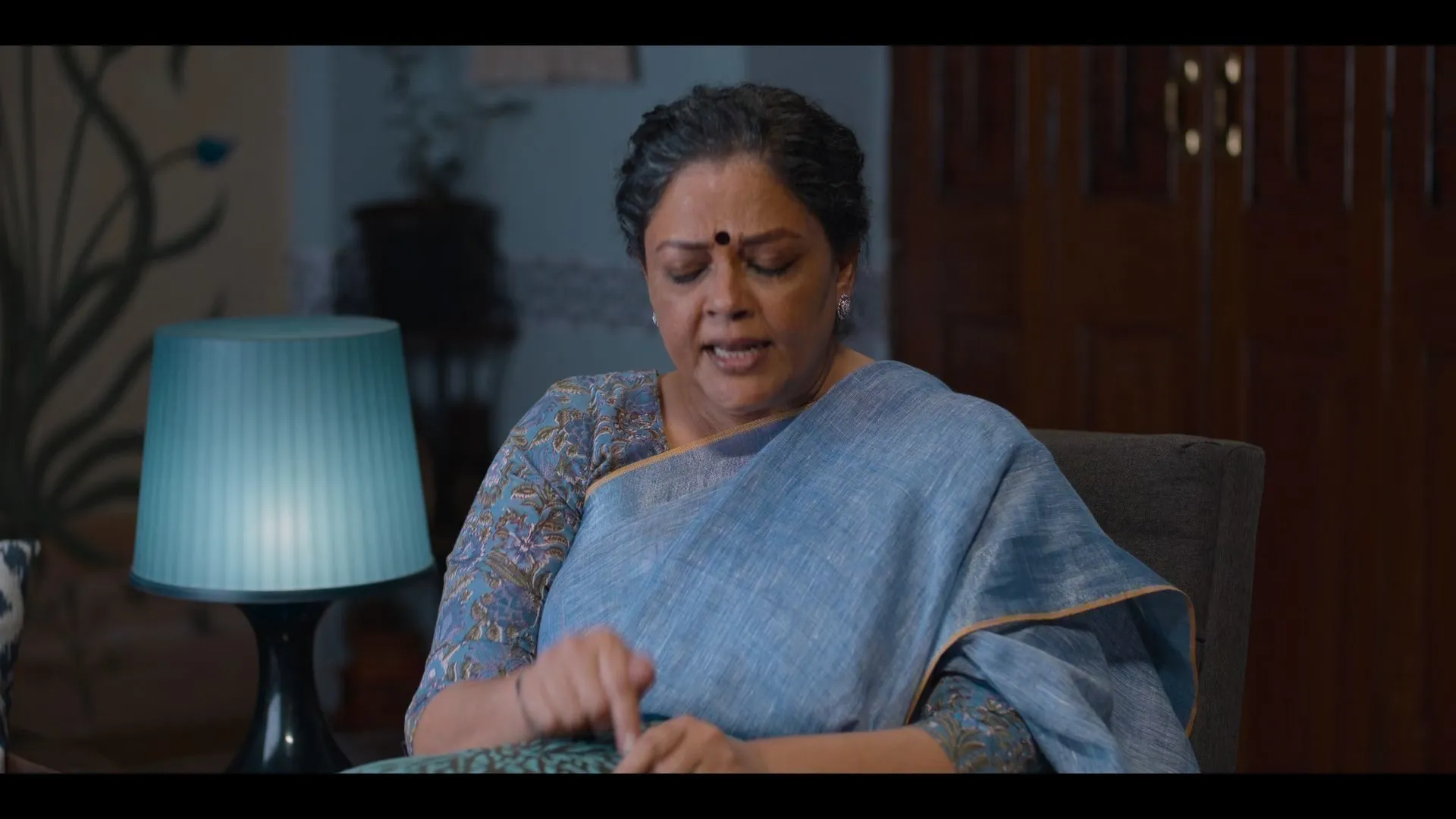 Tribhanga 2021 Hindi Dual Audio WEB-DL 720p – 480p – 1080p screenshot 2