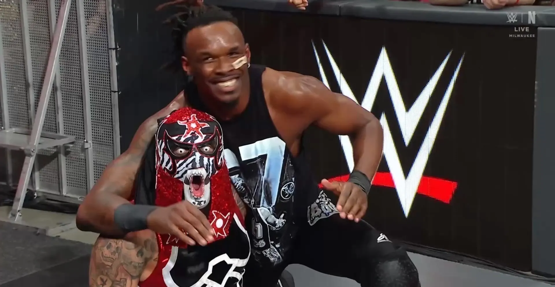 WWE Monday Night Raw 2026 Hindi – English Dual Audio (28th September) WEB-DL 720p – 480p – 1080p screenshot 4