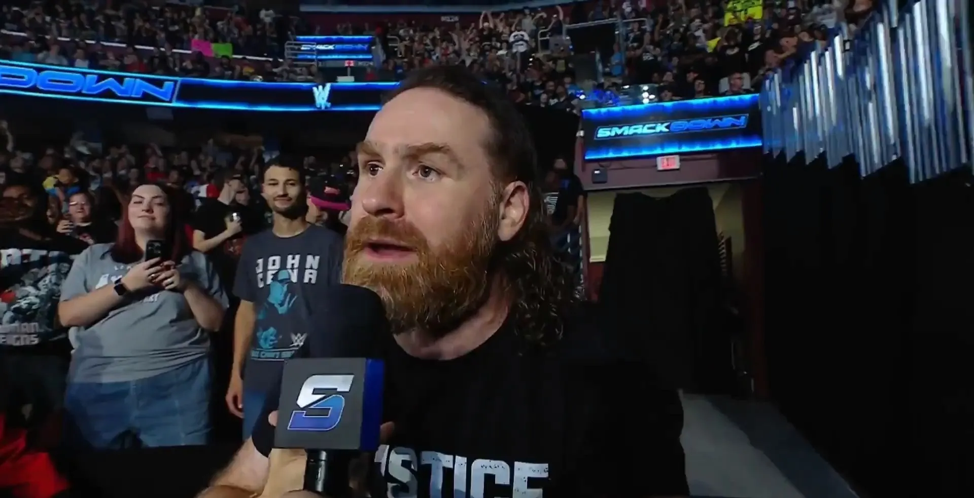 WWE Friday Night SmackDown 2026 English Dual Audio (4th September) HDRip 720p – 480p – 1080p (1999) screenshot 1