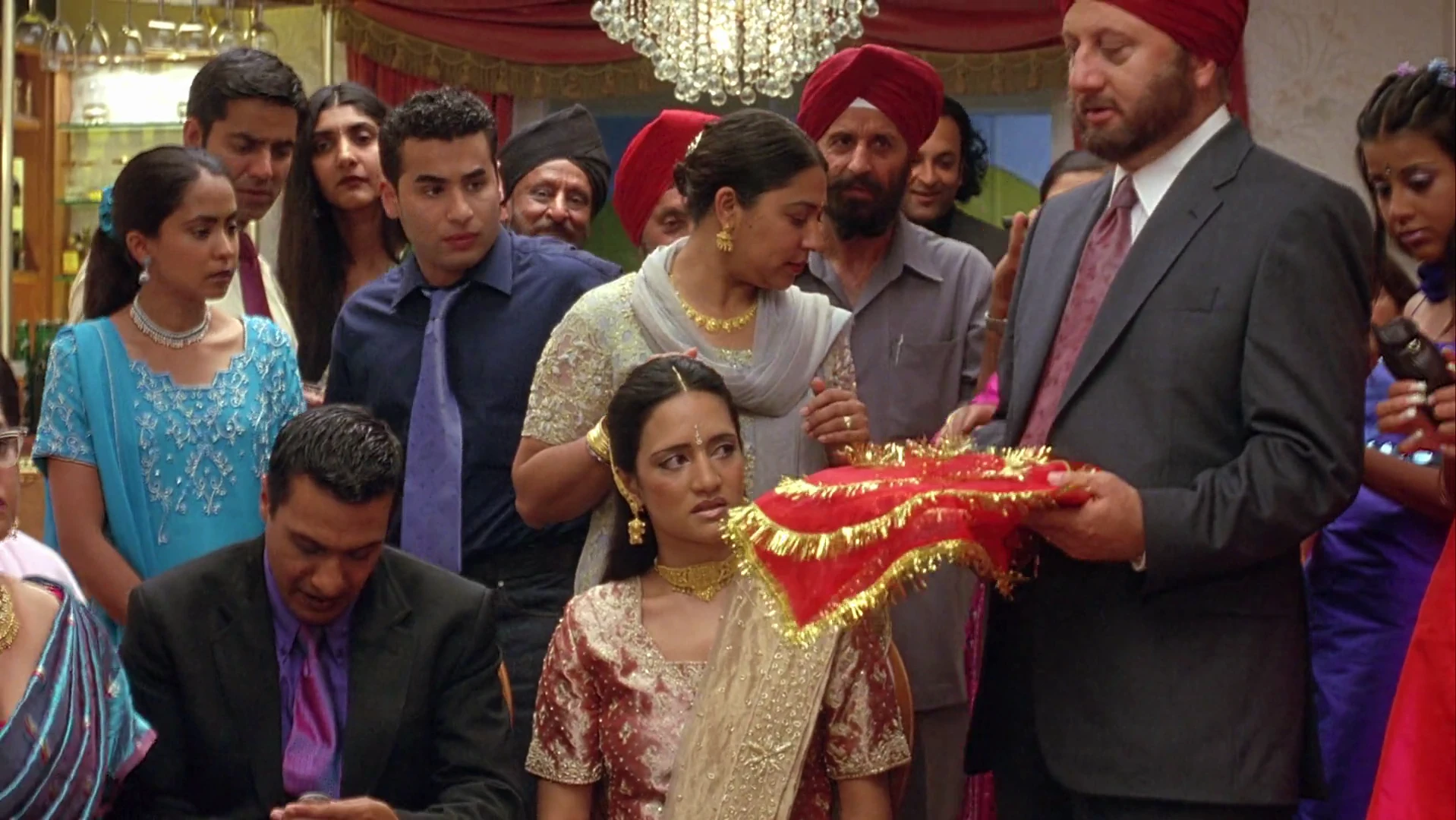 Bend It Like Beckham 2002 Hindi Dual Audio 720p – 480p – 1080p screenshot 2
