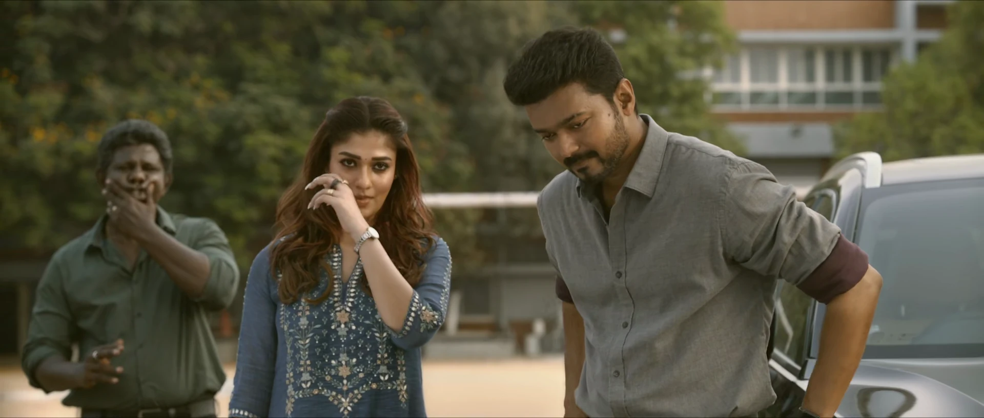 Bigil 2019 Hindi Dual Audio WEB-DL 720p – 480p – 1080p screenshot 4