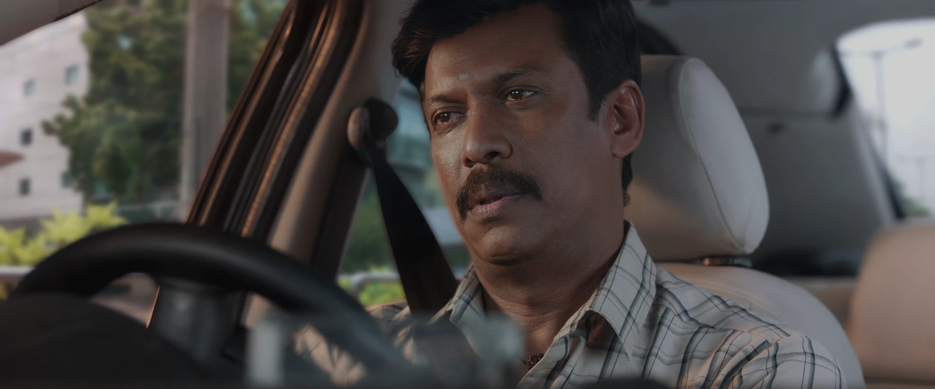 Carmeni Selvam 2026 Tamil Dual Audio WEB-DL 720p – 480p – 1080p screenshot 4