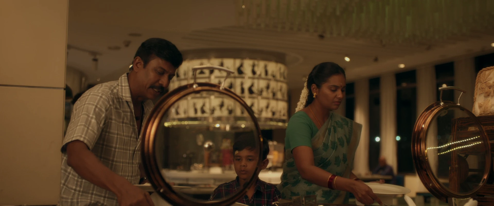 Carmeni Selvam 2026 Tamil Dual Audio WEB-DL 720p – 480p – 1080p screenshot 5