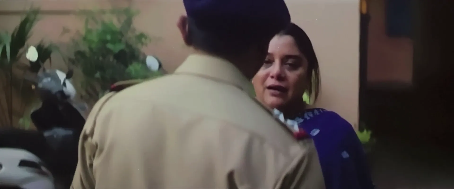 Daayra 2026 Hindi Audio V2 HQ HDTC 720p – 480p – 1080p screenshot 6