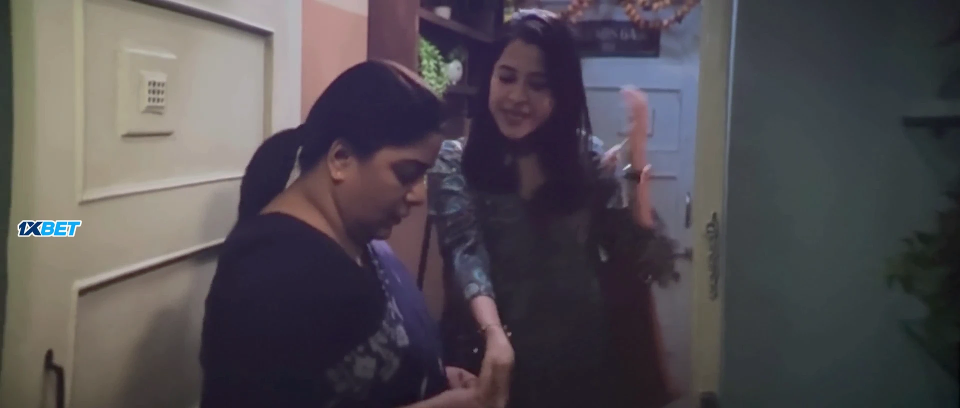 Daayra 2026 Hindi Audio HQ HDTC 720p – 480p – 1080p screenshot 2