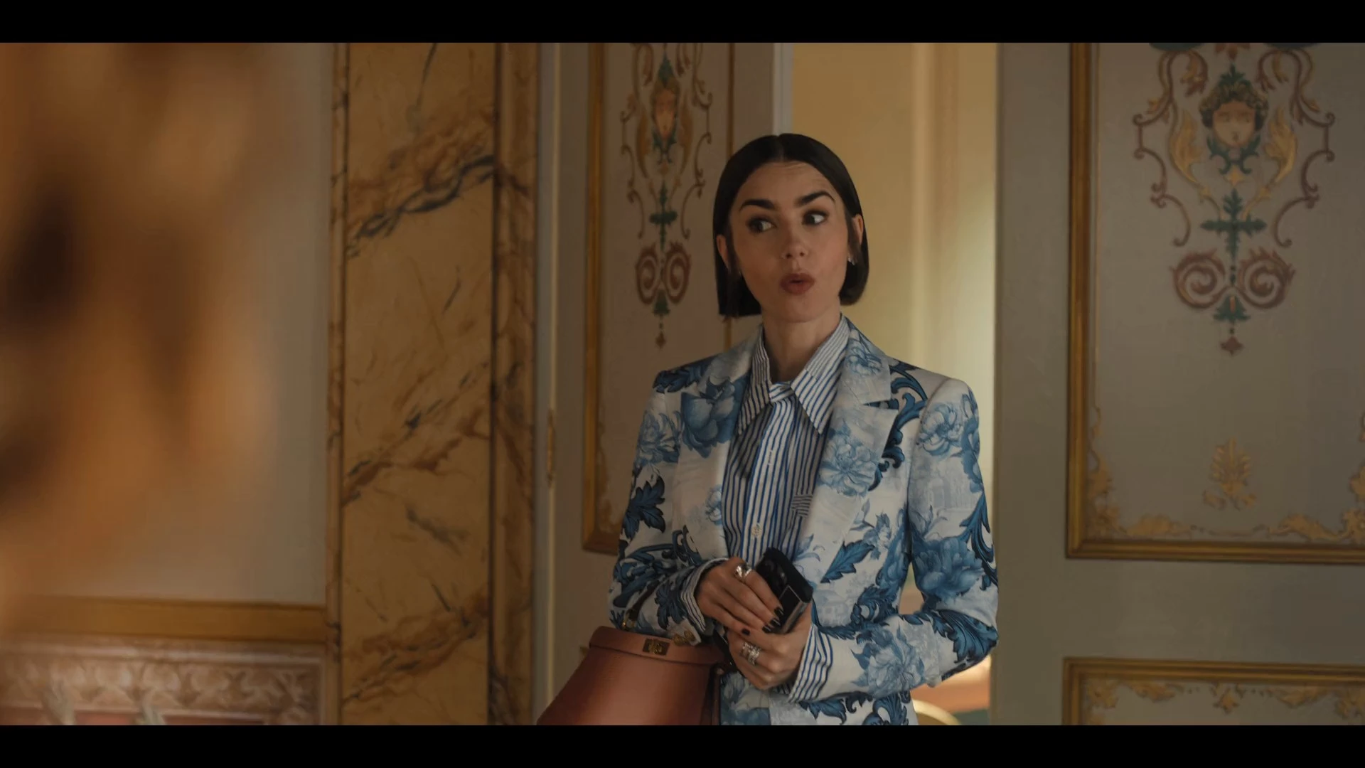 Emily in Paris Season 5 2025 Hindi Dual Audio WEB-DL 720p – 1080p [ALL Episodes] screenshot 1