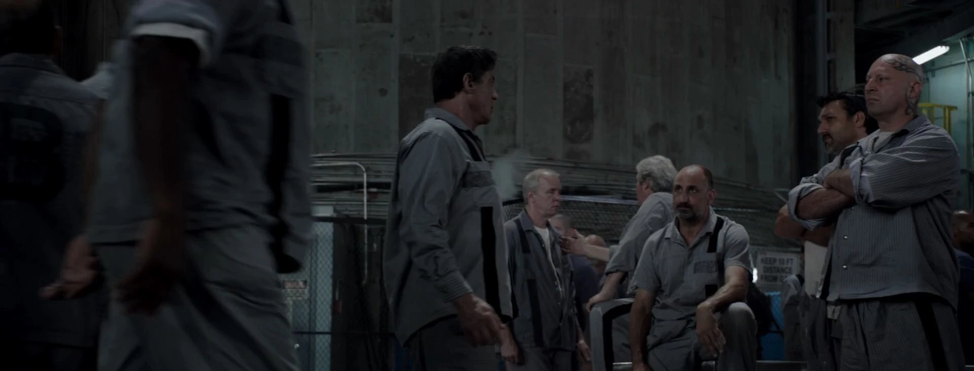 Escape Plan 2013 Hindi – English Dual Audio WEB-DL 720p – 480p – 1080p screenshot 3