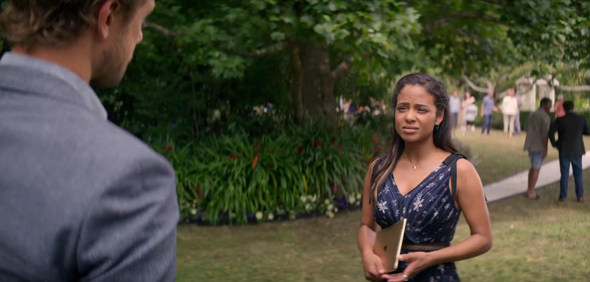 Falling Inn Love 2019 Hindi Dual Audio WEB-DL 720p – 480p – 1080p screenshot 4
