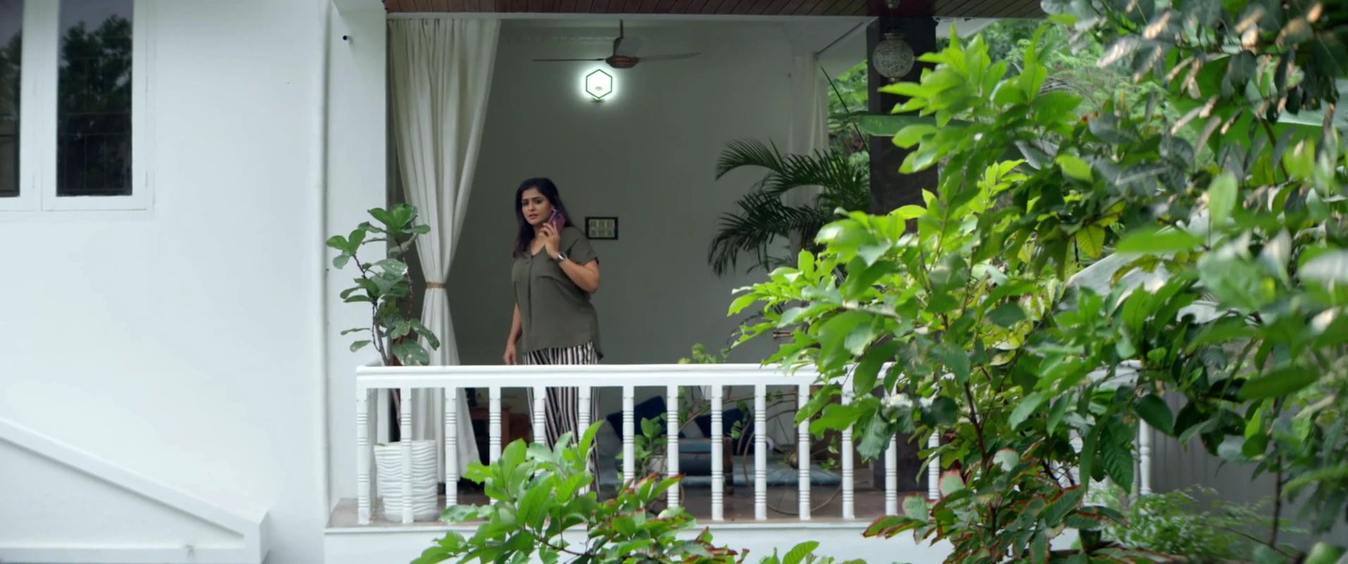 Her 2026 Tamil Audio WEBRip 720p – 480p – 1080p screenshot 2