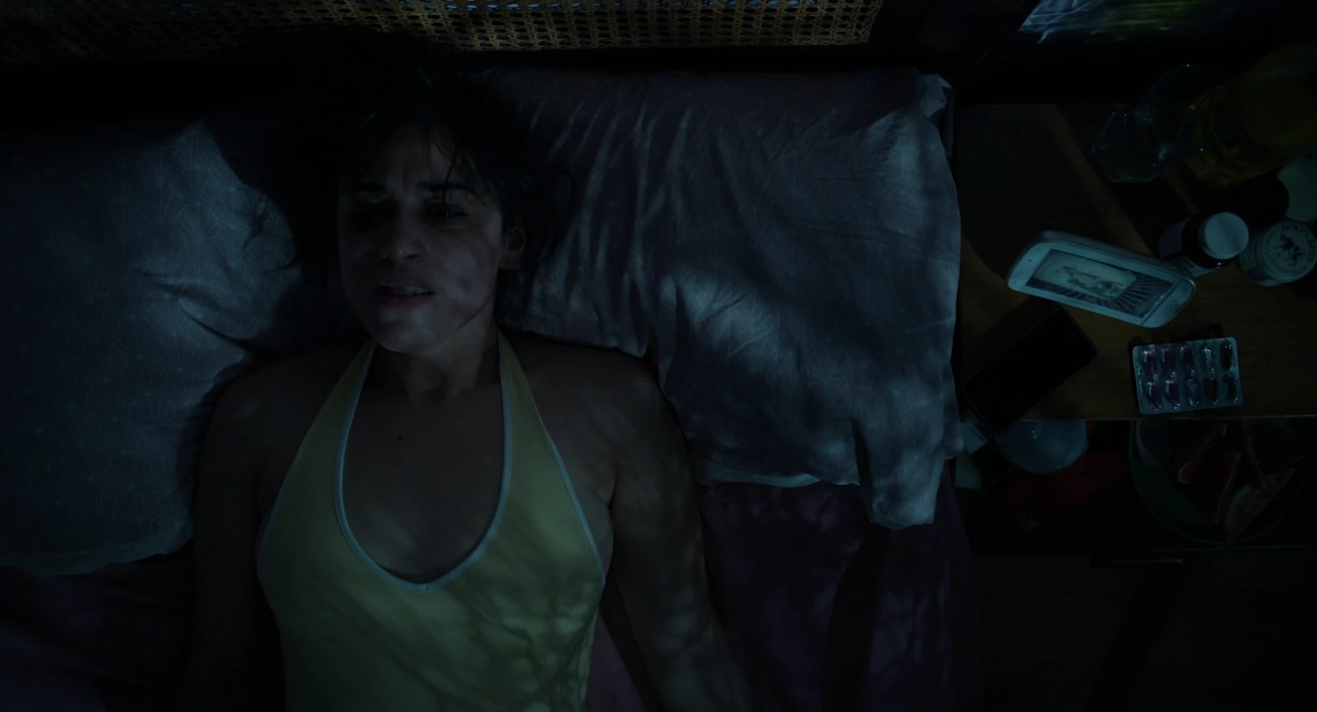 Huesera: The Bone Woman 2022 Hindi Dual Audio WEB-DL 720p – 480p – 1080p screenshot 4
