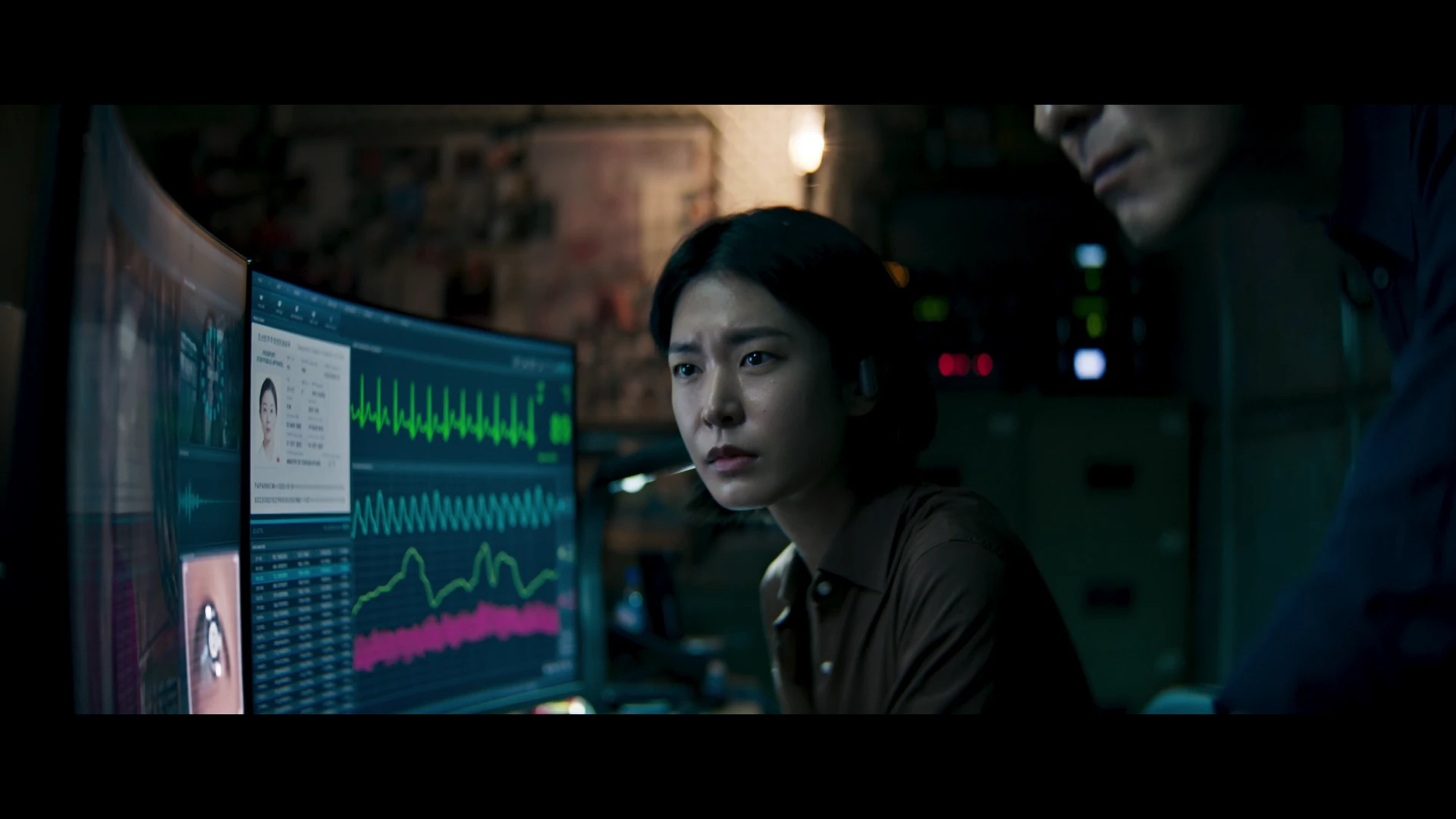 Humint 2026 Hindi Dual Audio WEB-DL 720p – 480p – 1080p screenshot 1