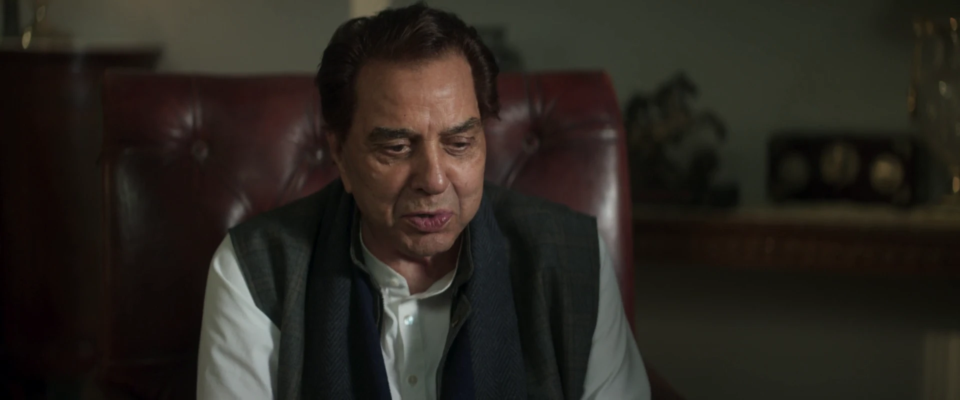 Ikkis 2026 Hindi Audio WEB-DL 720p – 480p – 1080p screenshot 1