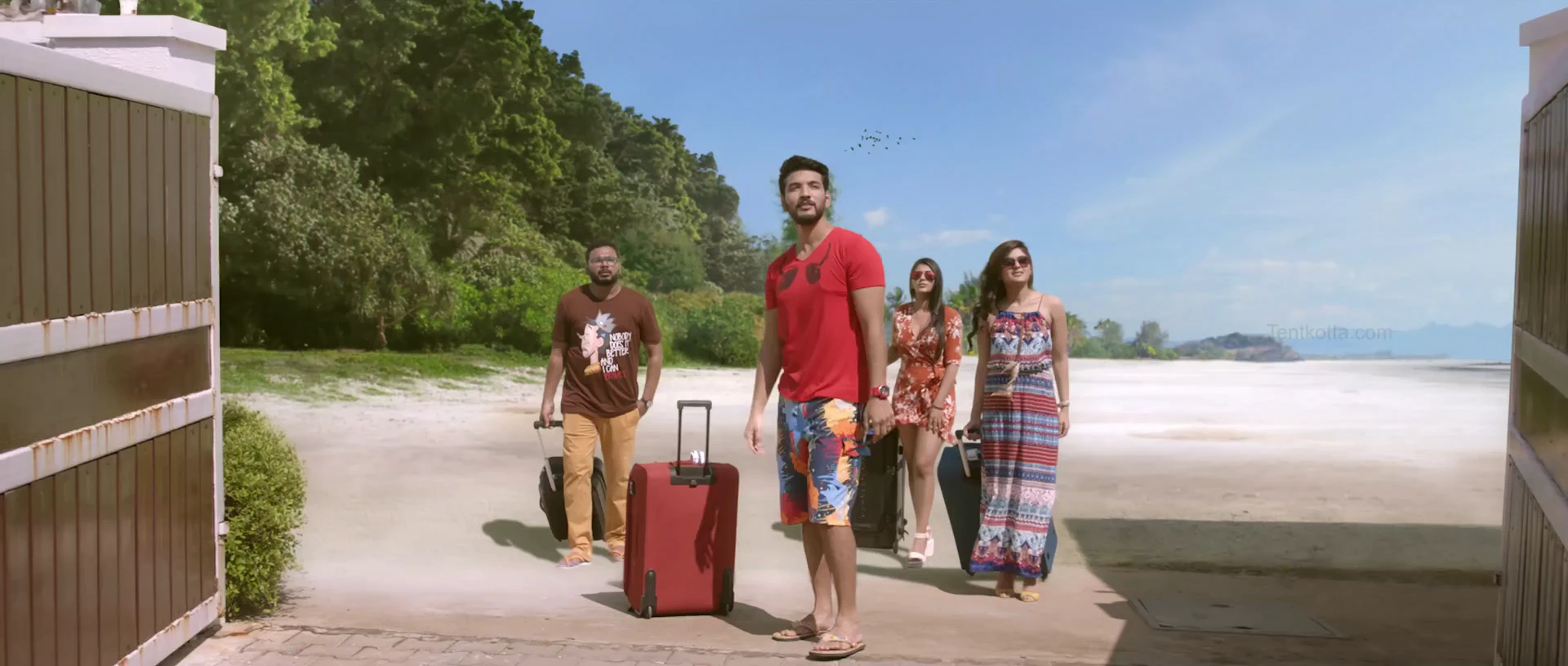Iruttu Araiyil Murattu Kuthu 2018 Hindi Dual Audio WEB-DL 720p – 480p – 1080p screenshot 2