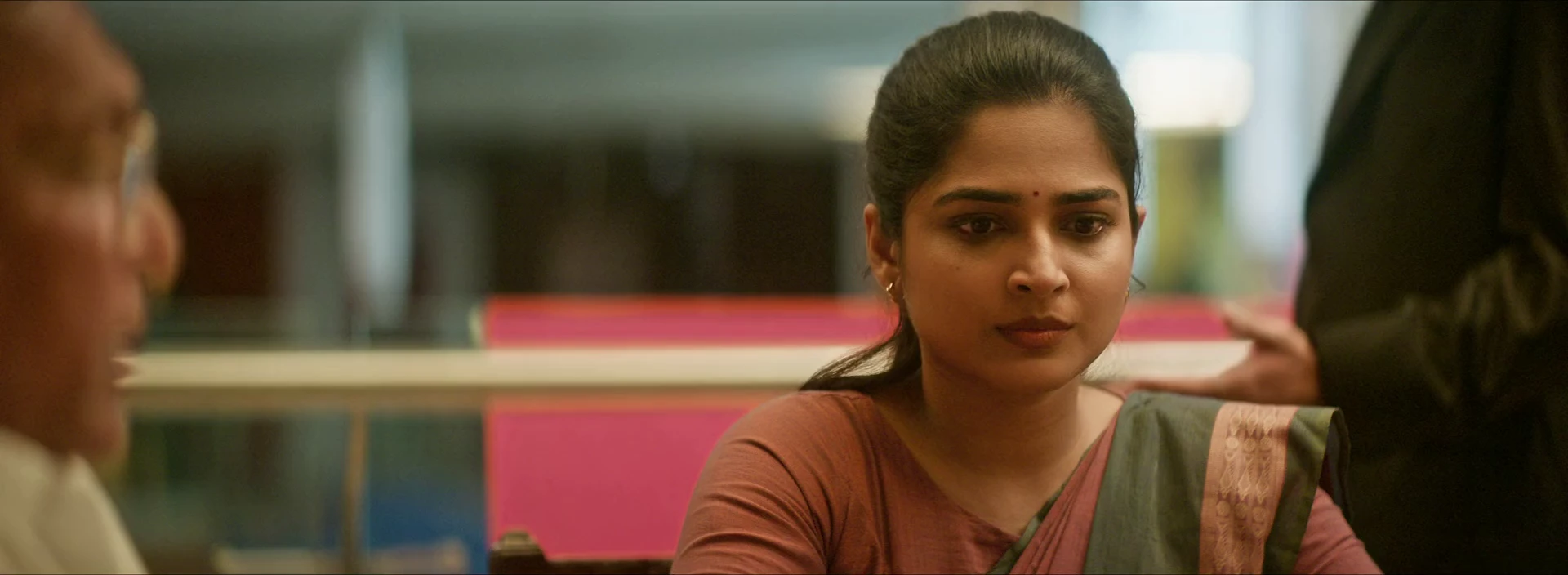 Kadaisi Ulaga Por 2024 Hindi Dual Audio WEB-DL 720p – 480p – 1080p screenshot 4