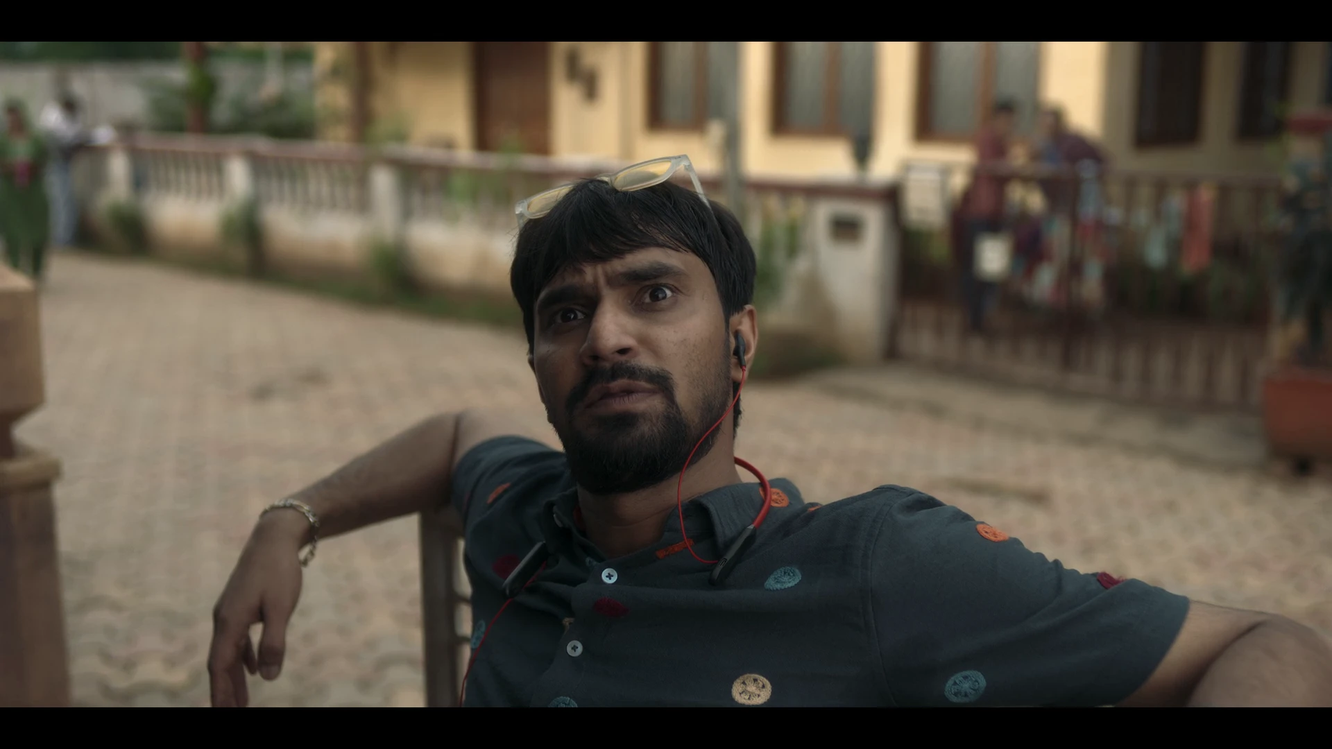 Maa Behen 2026 Hindi Audio WEB-DL 720p – 480p – 1080p – 2160p screenshot 4