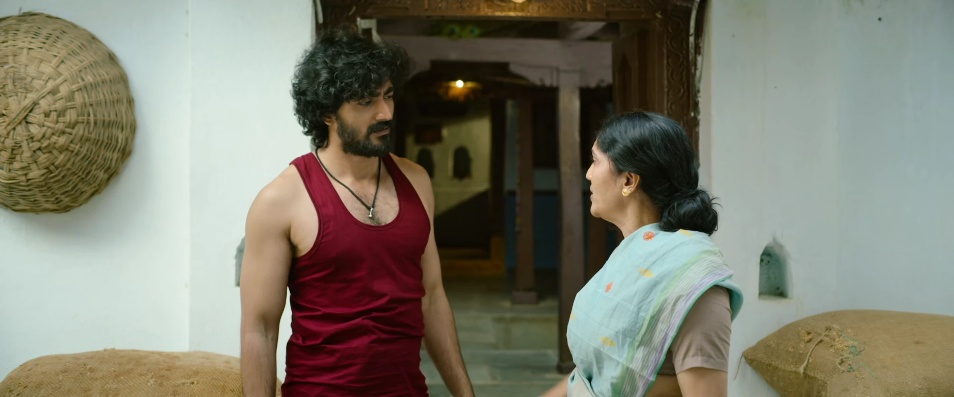 Mension House Mallesh 2026 Hindi Dual Audio WEB-DL 720p – 480p – 1080p screenshot 3