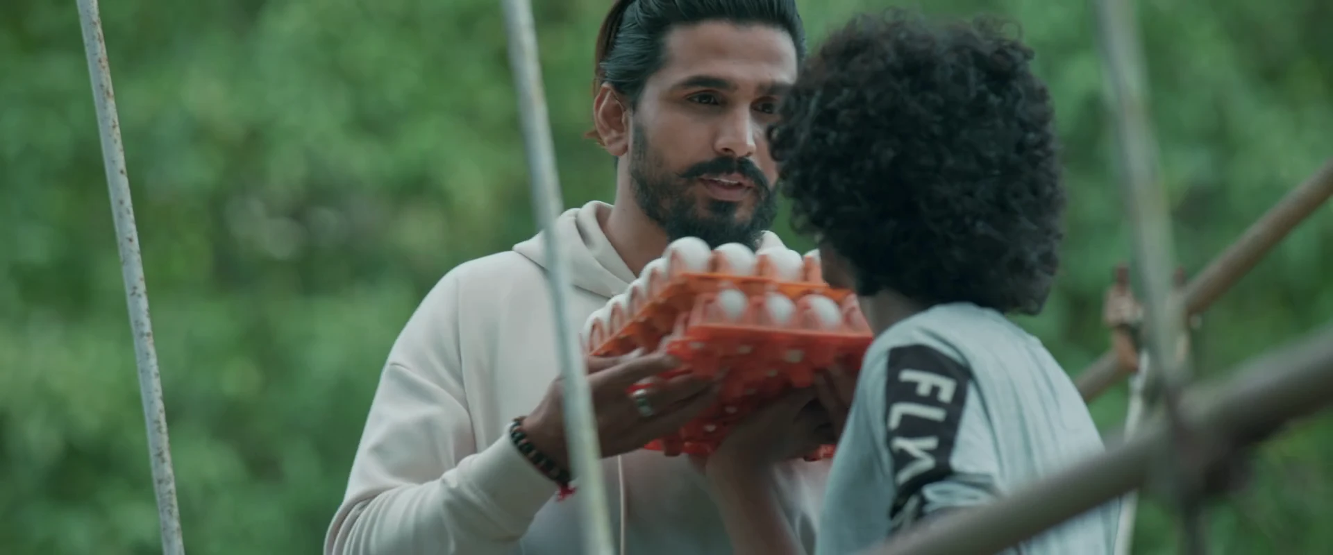 Moda Kavida Vaatavarana 2026 Hindi Dual Audio WEB-DL 720p – 480p – 1080p screenshot 2