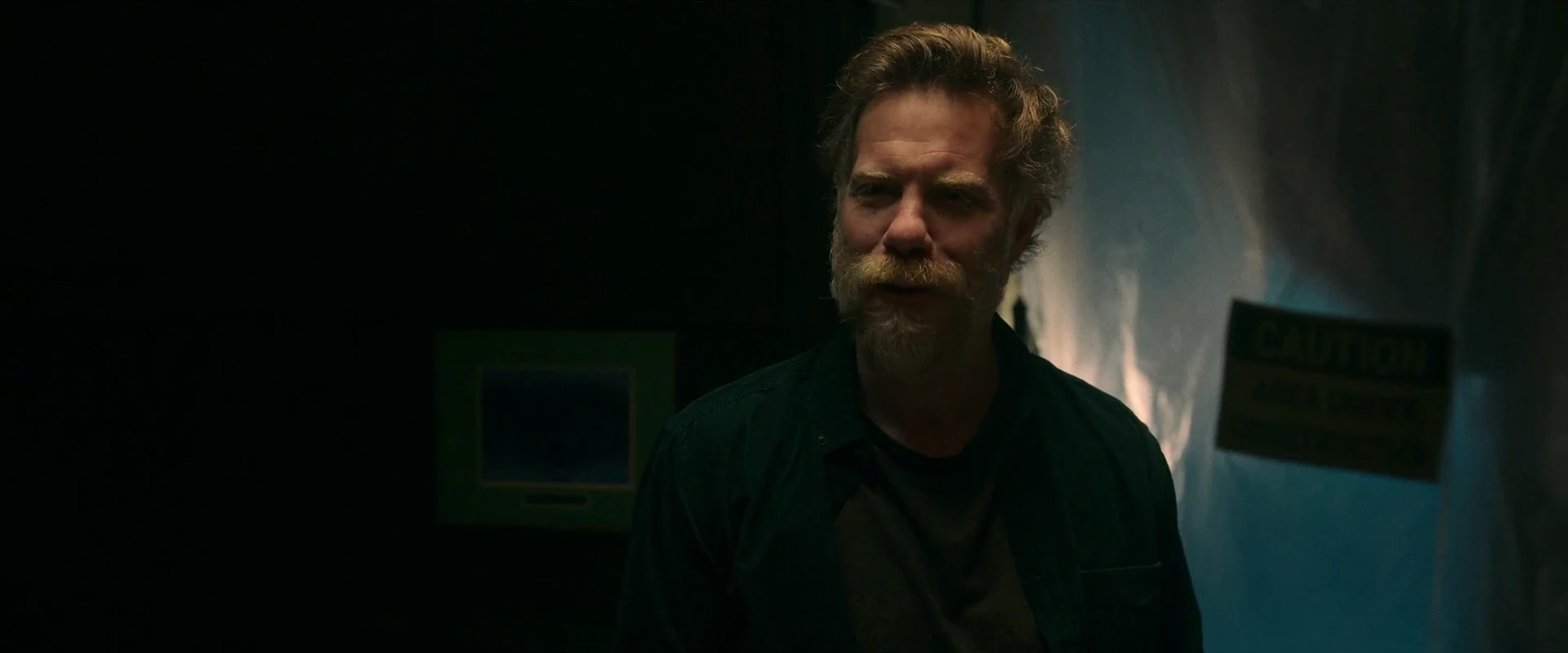 No One Gets Out Alive 2021 Hindi Dual Audio WEB-DL 720p – 480p – 1080p screenshot 8