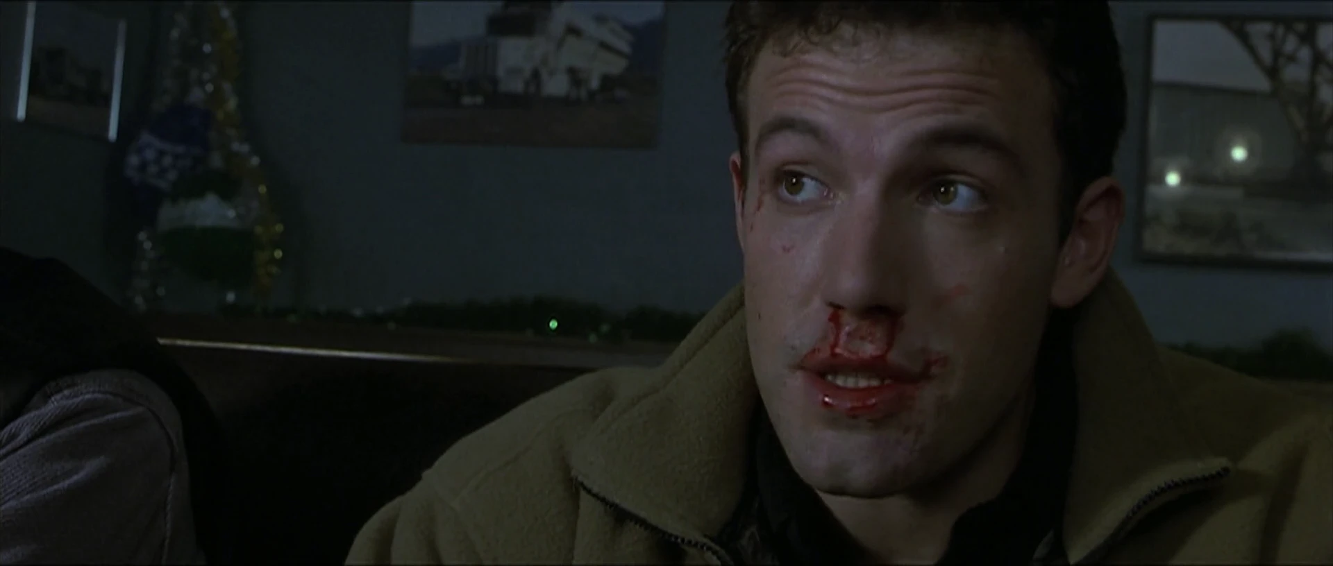 Reindeer Games 2000 Hindi Dual Audio BluRay 720p – 480p – 1080p screenshot 6
