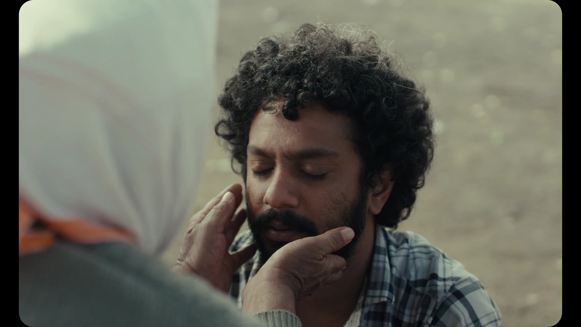 Sabar Bonda 2025 Marathi Audio WEB-DL 720p – 480p – 1080p screenshot 4