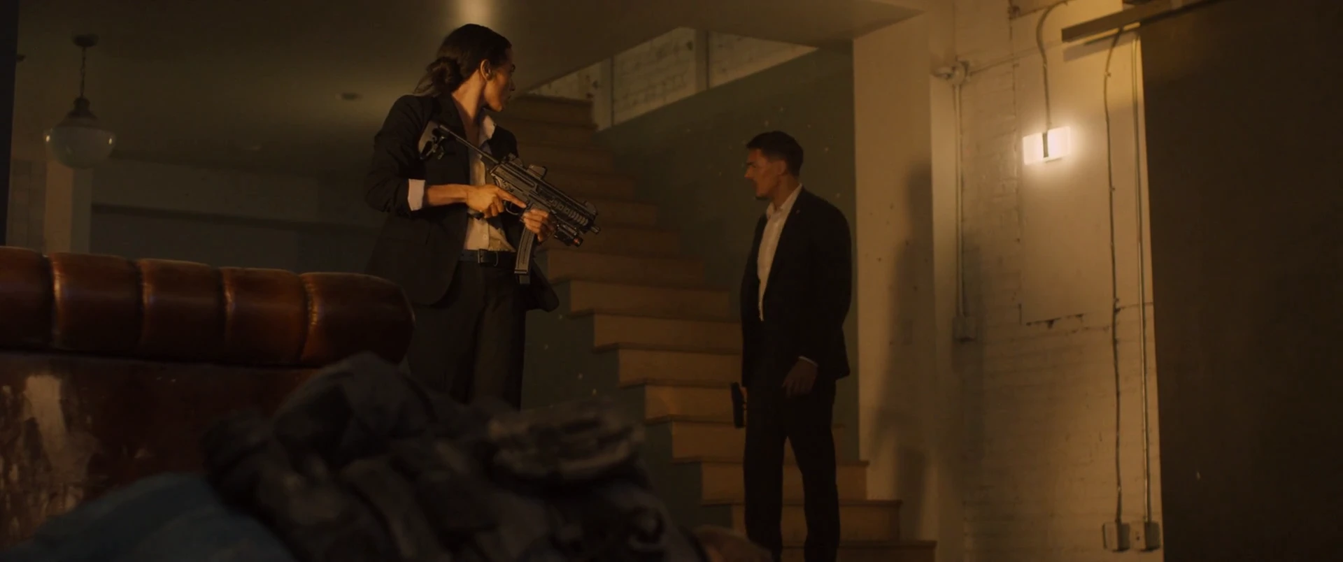 Safe House 2025 Hindi Dual Audio WEB-DL 720p – 480p – 1080p screenshot 5