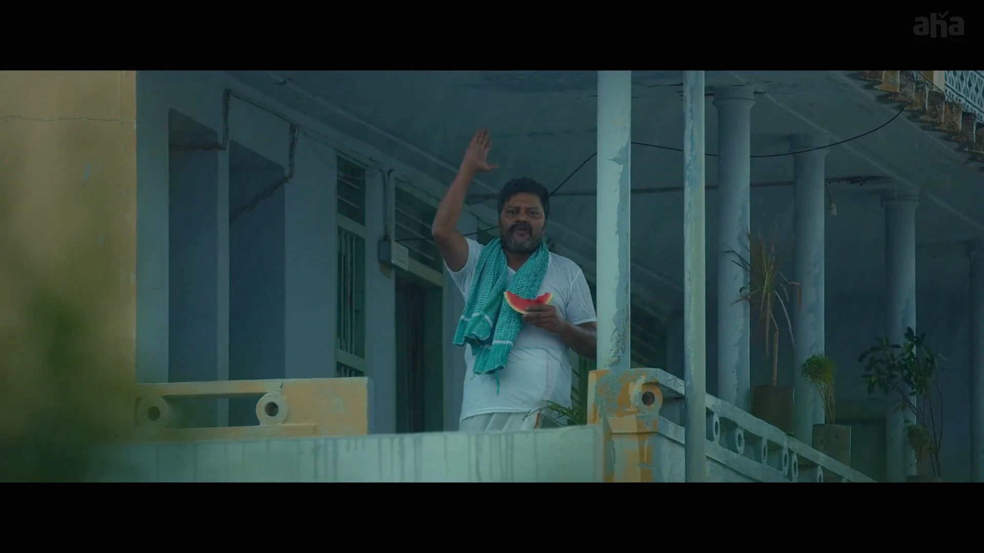 SR Kalyanamandapam 2021 Hindi Dual Audio WEB-DL 720p – 480p – 1080p screenshot 6