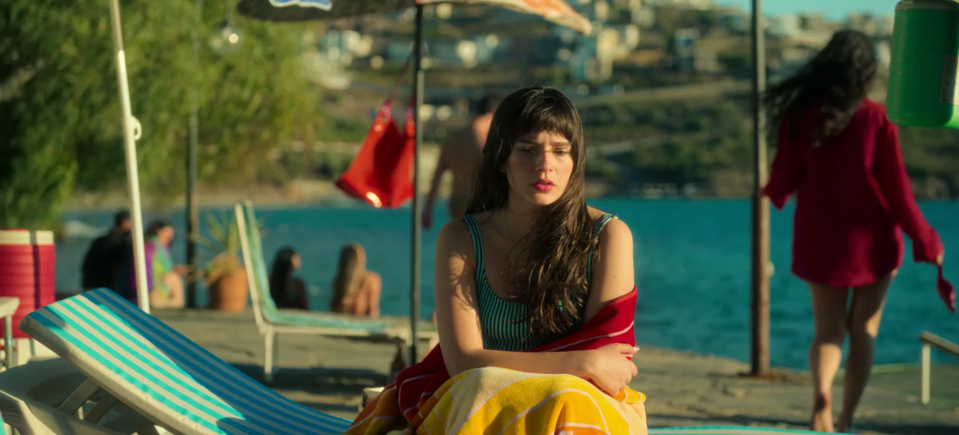 Summer House Yaz Evi 2026 Hindi Dual Audio WEB-DL 720p – 480p – 1080p screenshot 3