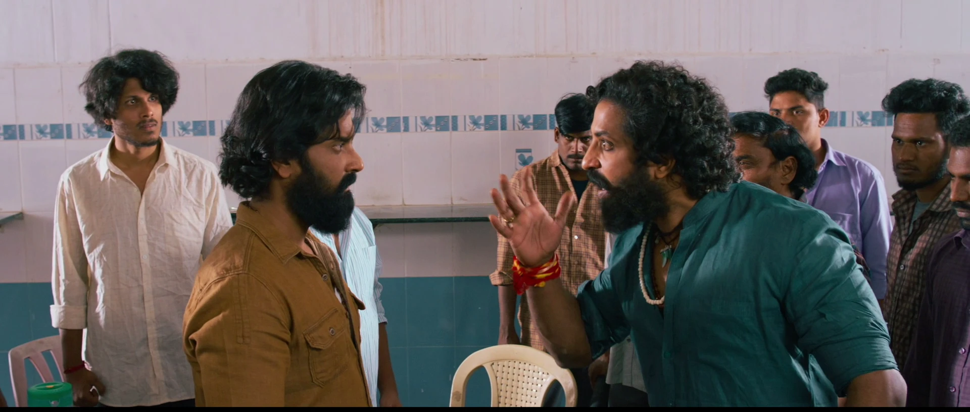 Suryapet Junction 2025 Hindi Dual Audio WEB-DL 720p – 480p – 1080p screenshot 5