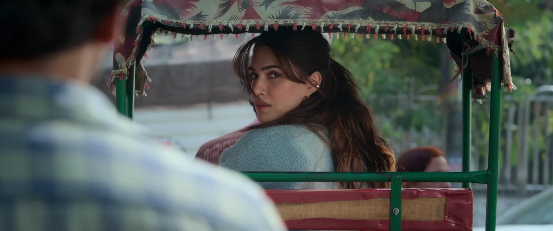 Tere Ishk Mein 2025 Hindi Audio WEB-DL 720p – 480p – 1080p screenshot 1