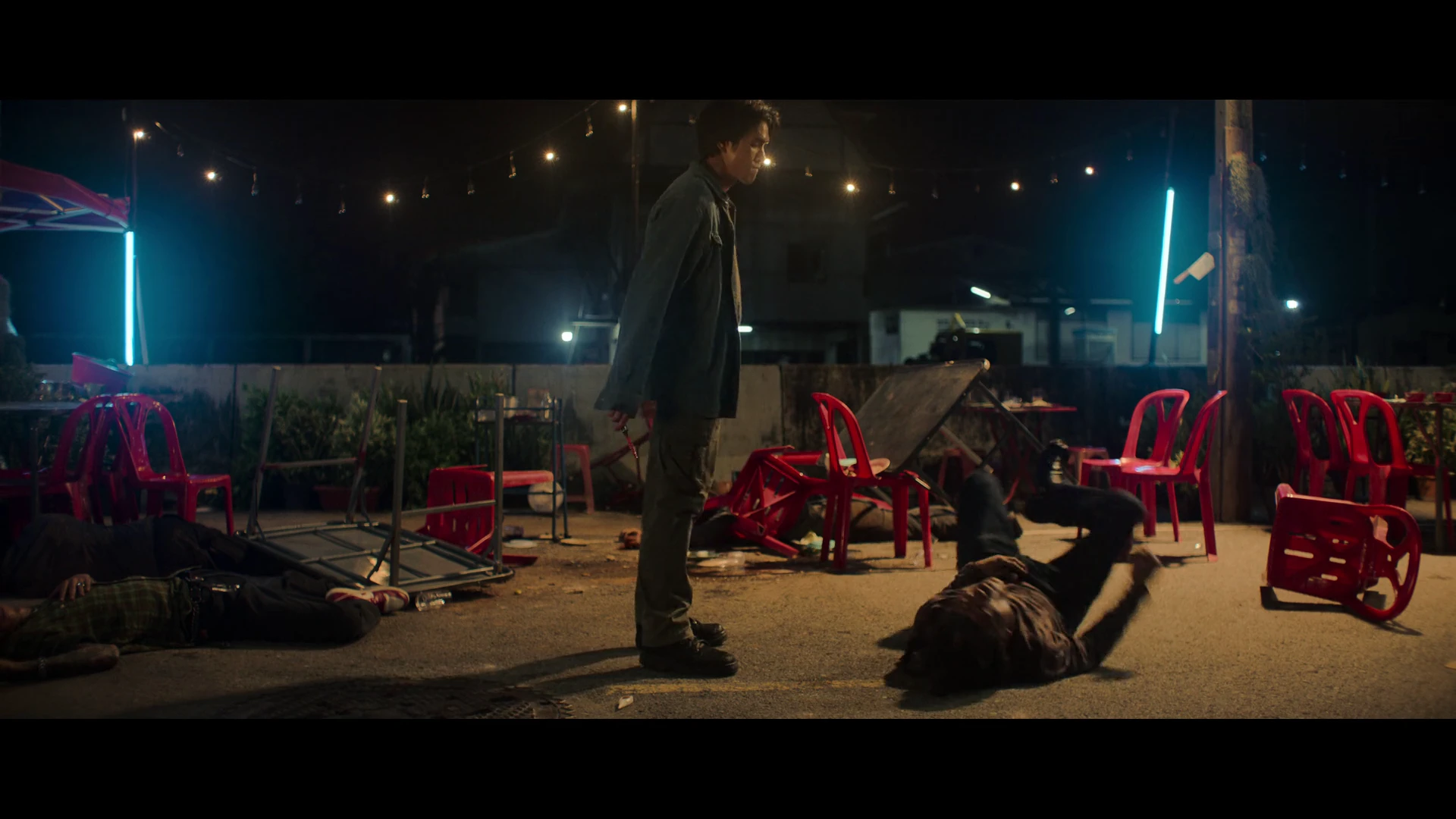 The Debt Collector 2026 Hindi Dual Audio WEB-DL 720p – 480p – 1080p screenshot 4