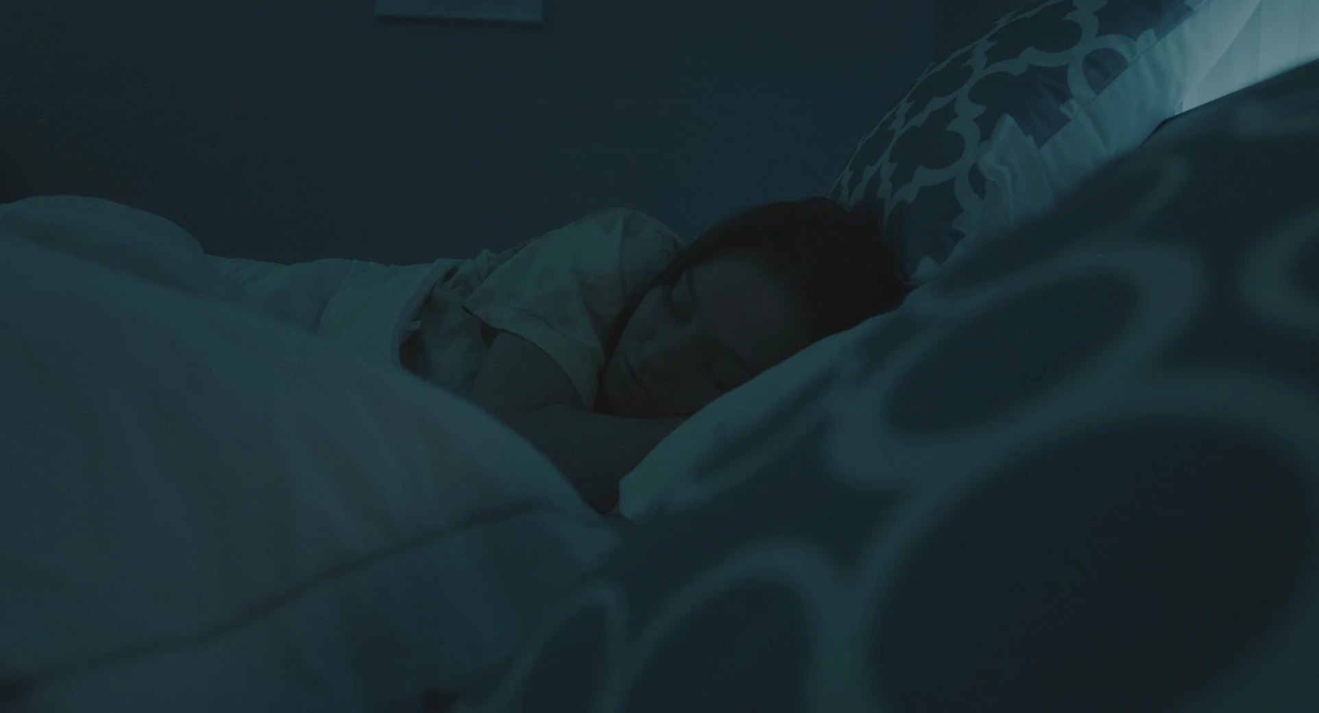 The Haunting of Julia Fields 2023 English Audio WEBRip 720p – 1080p screenshot 3