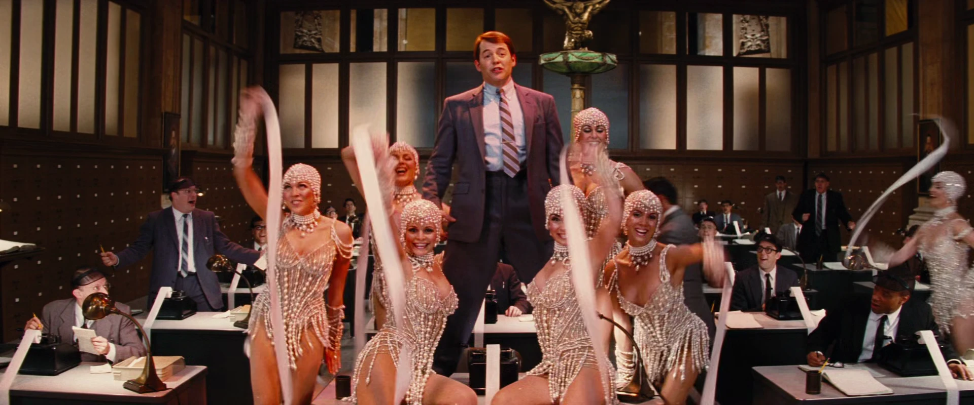 The Producers 2005 Hindi Dual Audio WEB-DL 720p – 480p – 1080p screenshot 2