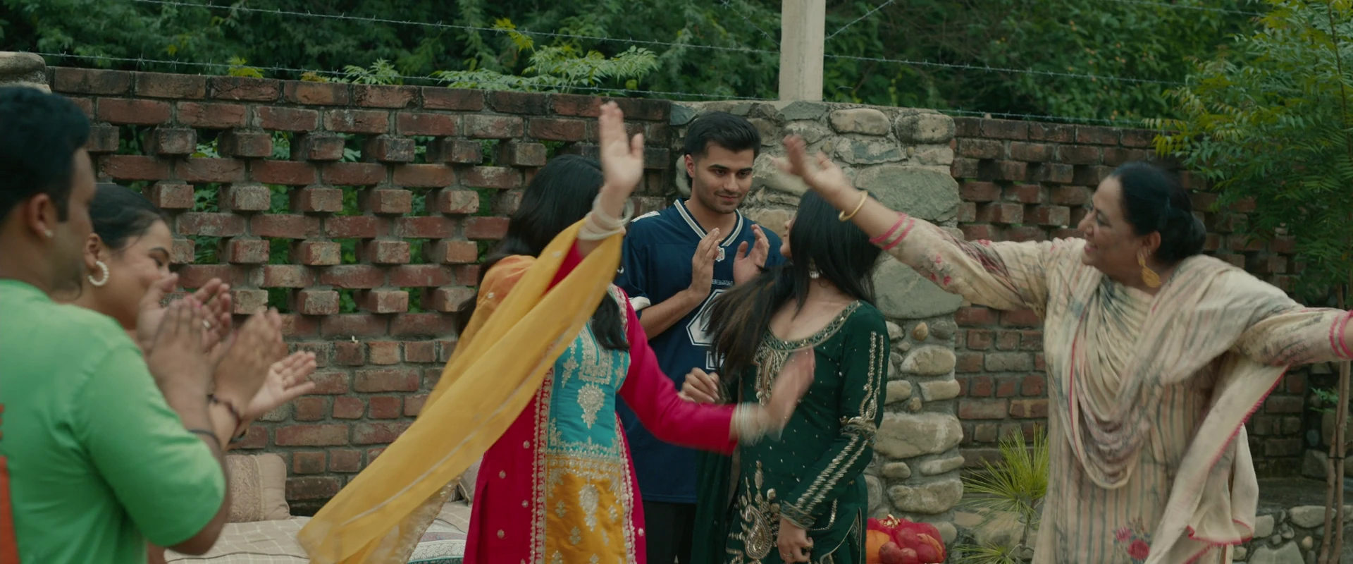 Top Cop 2026 Punjabi Audio WEB-DL 720p – 480p – 1080p – 2160p screenshot 3