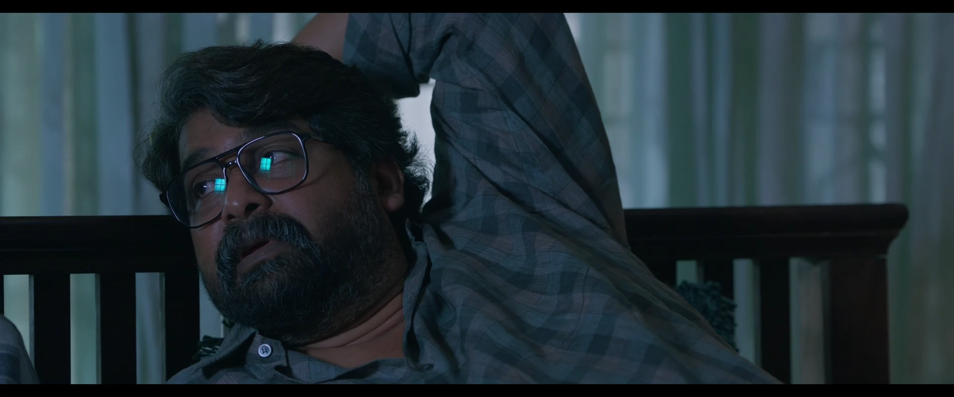 Valathu Vashathe Kallan 2026 Hindi Dual Audio WEB-DL 720p – 480p – 1080p screenshot 2